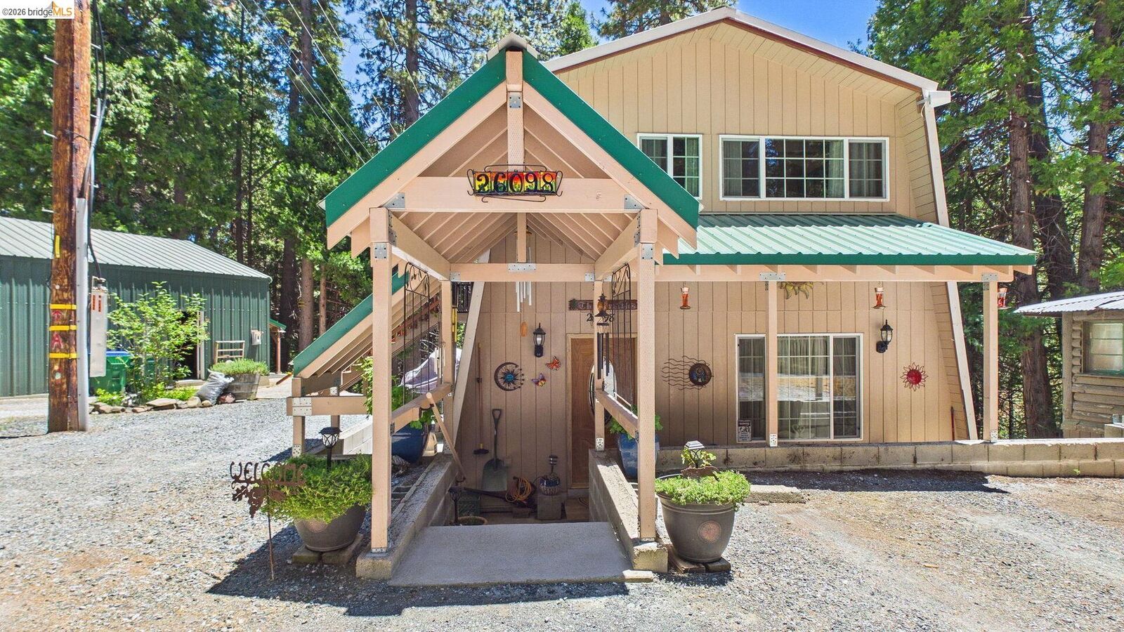 Property Photo: 26098 N Fork Rd CA 95335