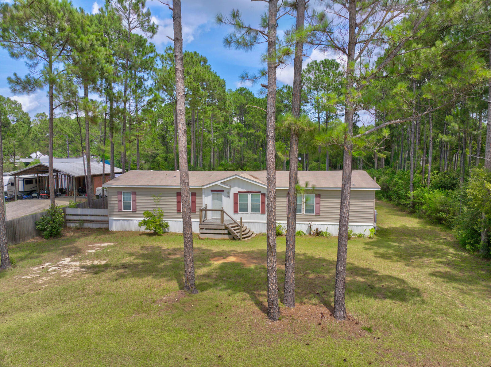 Property Photo:  98 Holly Pines Circle  FL 32459 