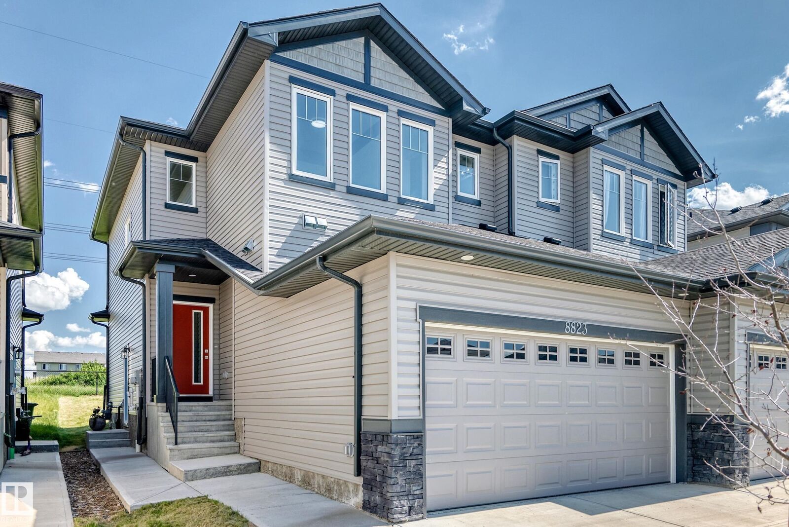 Property Photo:  8823 Carson Way SW  AB T6W 4M9 