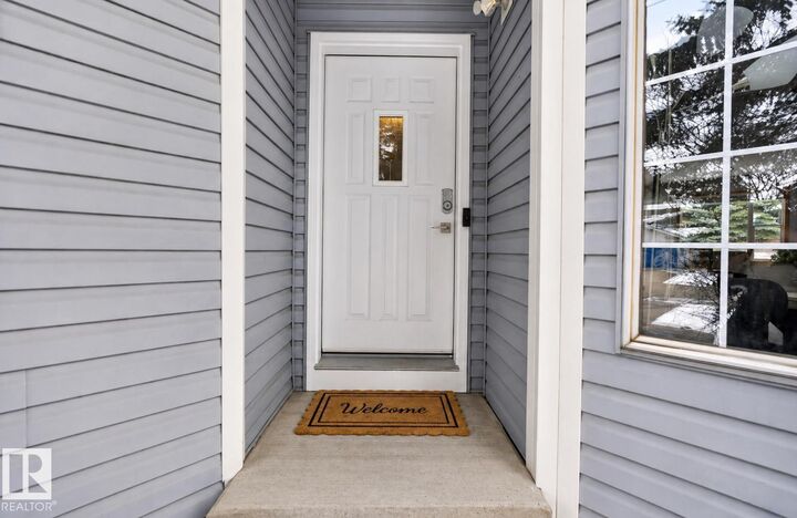 Property Photo:  874 Ryan Place NW  AB T6R 2N1 