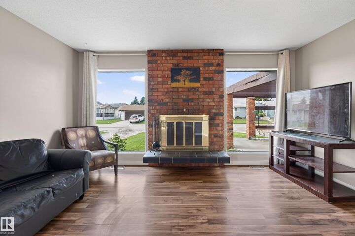 Property Photo:  15231 117 Street NW  AB T5X 1R2 