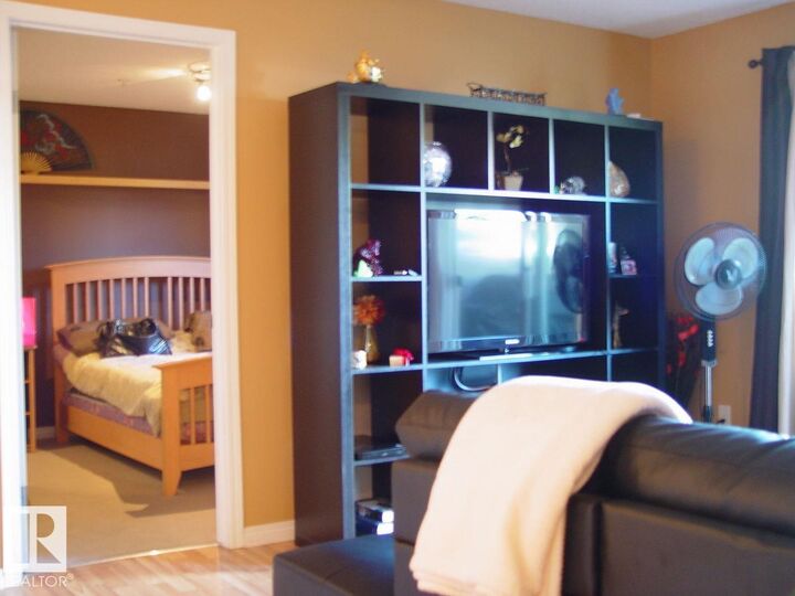 Property Photo: 10535 122 Street NW 116 AB T5N 4B7