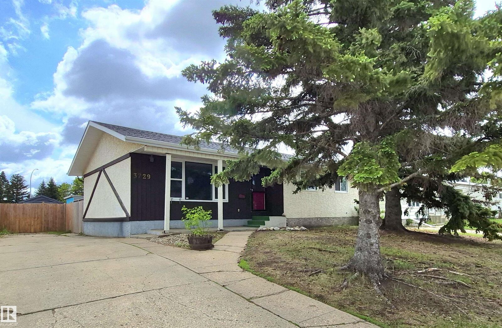 Property Photo: 3729 54 Street AB T9A 2L1
