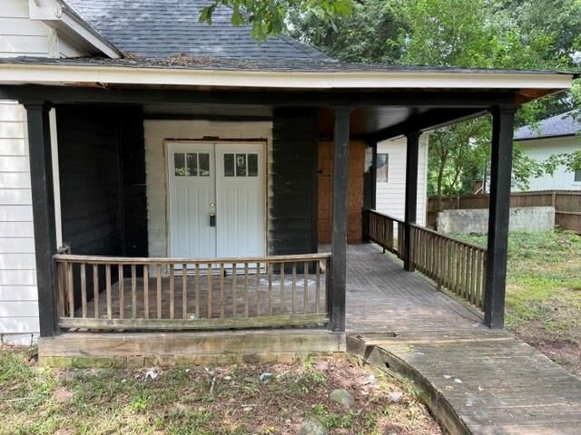 Property Photo:  1819 Lakewood Terrace SE  GA 30315 
