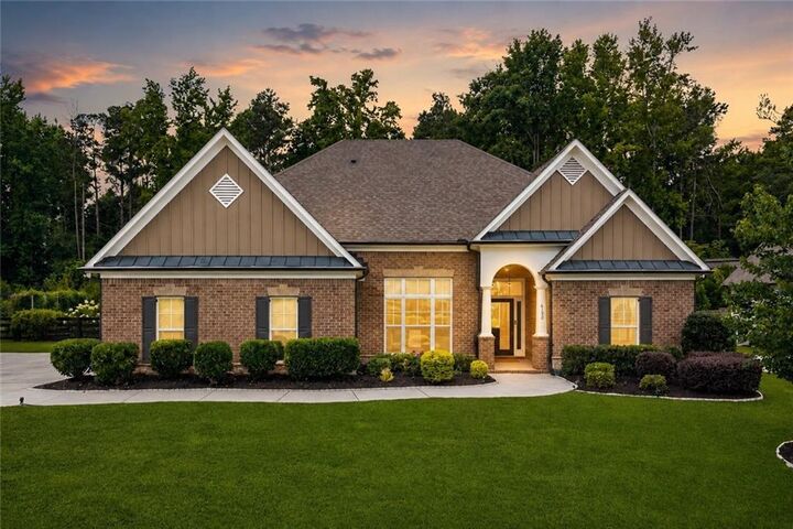 Property Photo:  6130 Bentley Commons Drive  GA 30040 