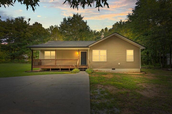 Property Photo:  975 Sagamore Drive  GA 30755 