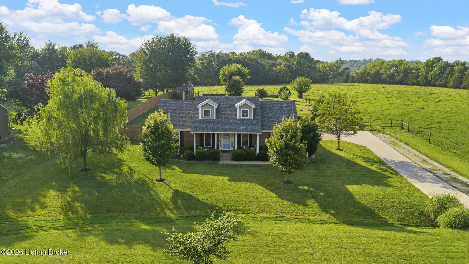 Property Photo:  115 Antlers Trace Dr  KY 40013 