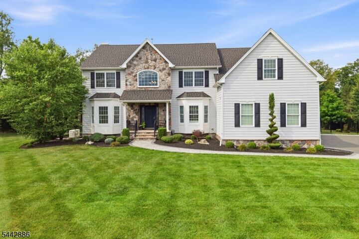Property Photo:  284 Shelburne Pl  NJ 08844 