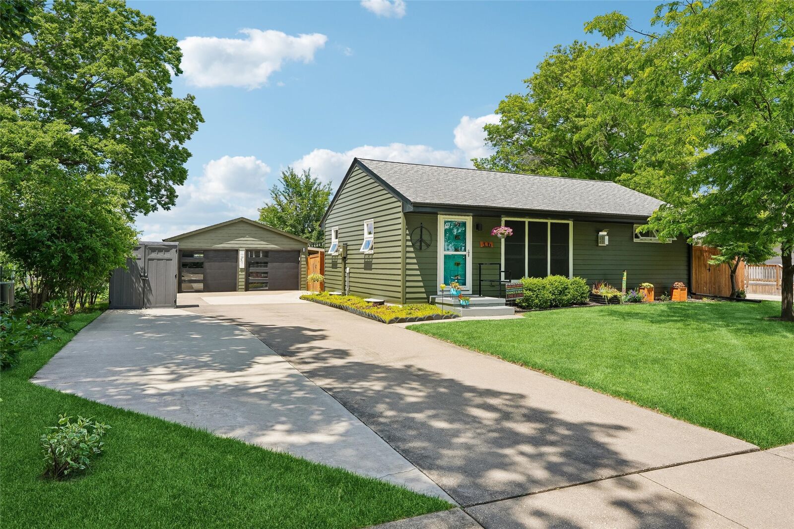 Property Photo:  805 N J Street  IA 50125 