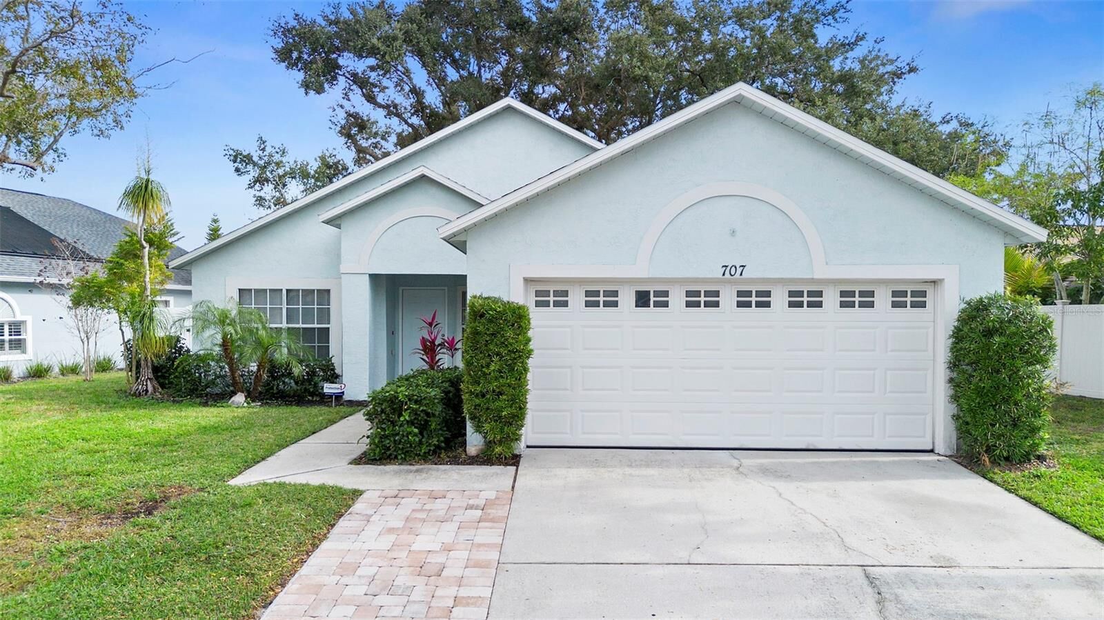 Property Photo:  707 Brightview Drive  FL 32746 