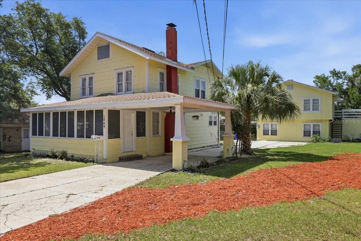 Property Photo: 1049 Monroe Street FL 33801