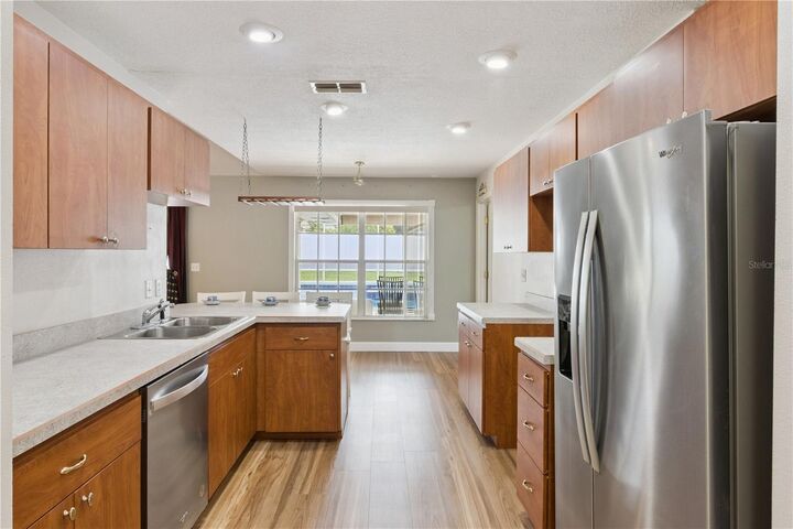 Property Photo:  2707 La Vista Drive  FL 33844 