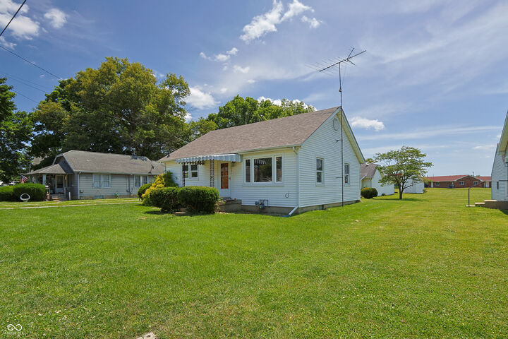 Property Photo: 2341 Indiana Avenue IN 47201