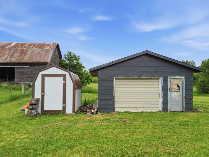 Property Photo:  21291 150th Avenue  MI 49307 