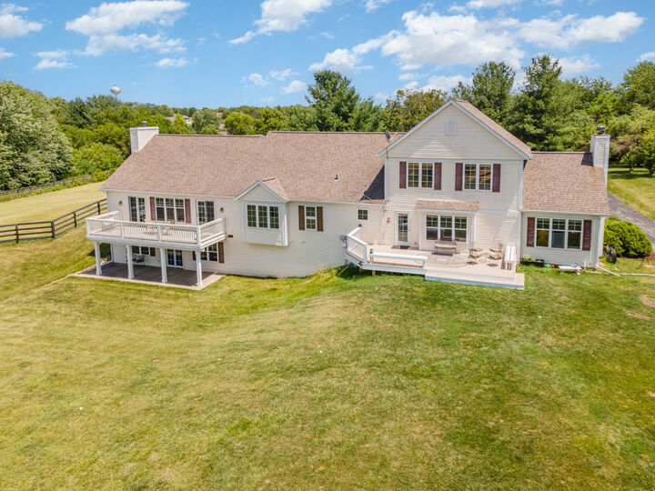 Property Photo: 5284 Harvey Road IL 61011