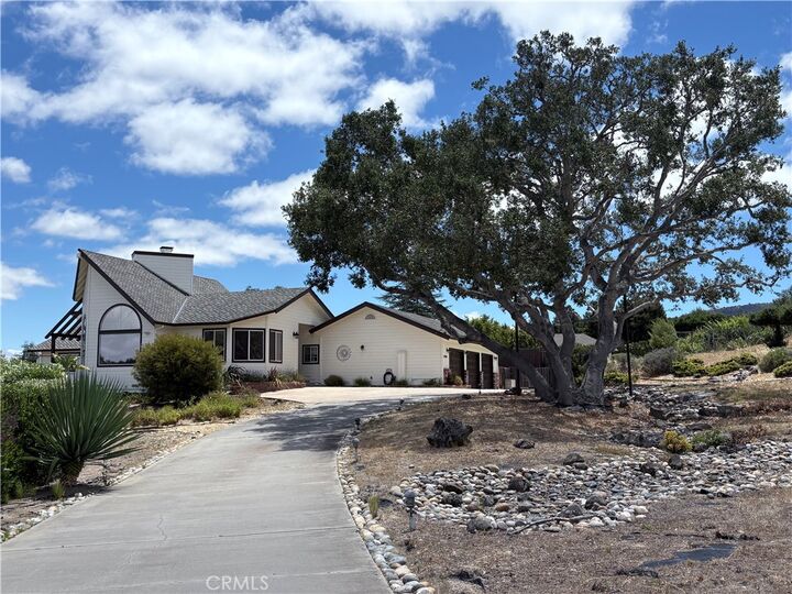 Property Photo:  19580 Redding  CA 93908 
