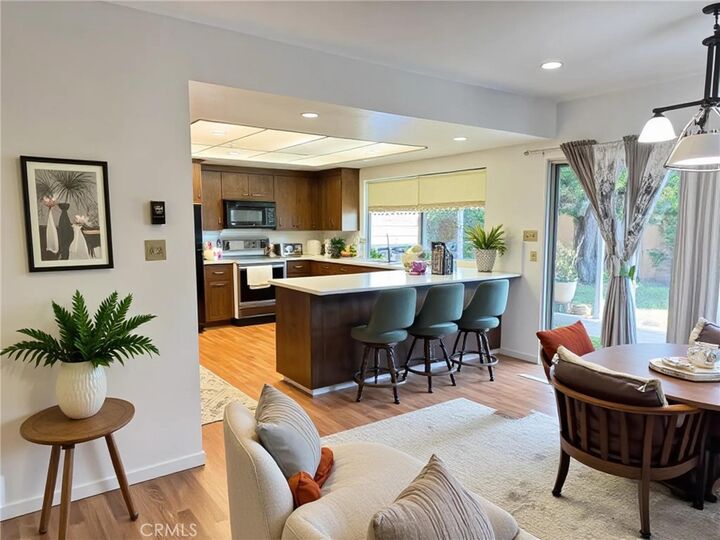 Property Photo:  5960 Gundry  CA 90805 