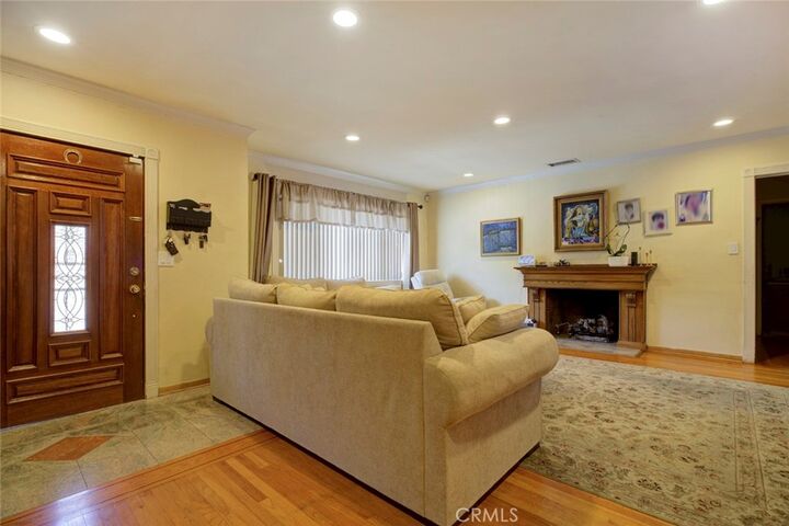 Property Photo:  7792 Shadyspring  CA 91504 
