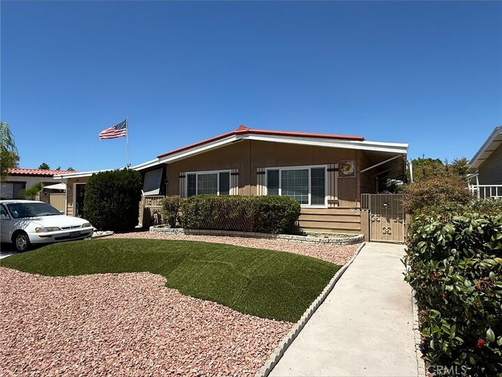 Property Photo: 1307 Brentwood CA 92545