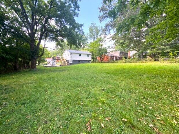 Property Photo:  132 Plantation Dr  TN 37042 