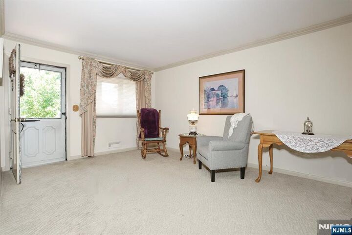Property Photo:  140 Carlyle Court  NJ 07072 