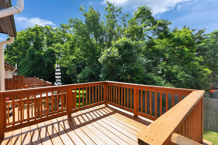 Property Photo:  901 Mammoth Road  NH 03104 