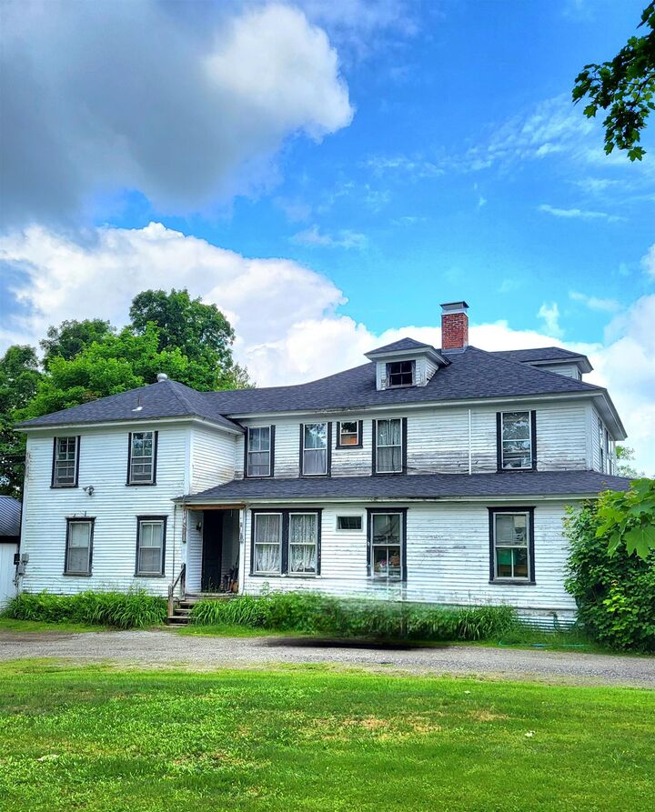 Property Photo:  150 Congress Street  NH 03574 