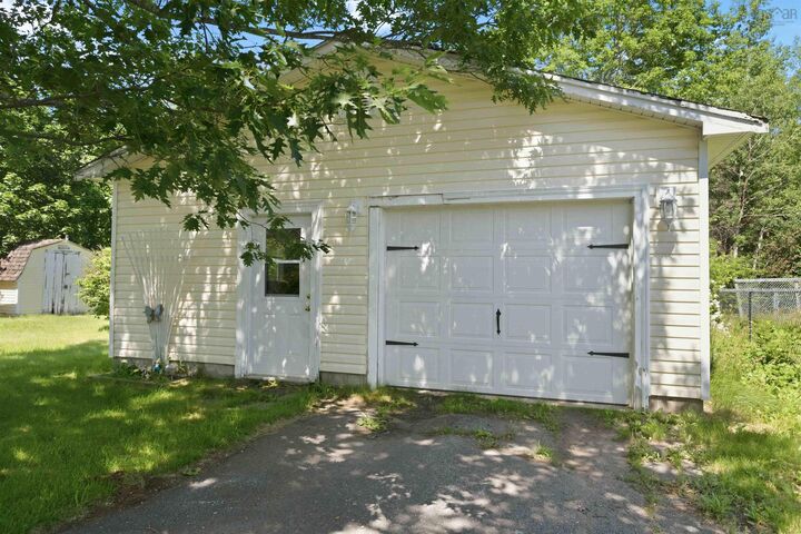 Property Photo:  992 Howe Avenue  NS B0P 1R0 