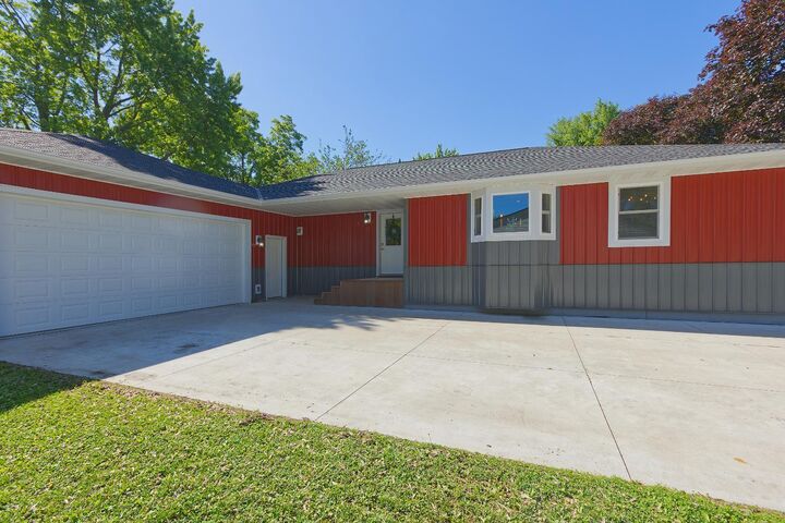 Property Photo:  704 11th Avenue  MN 55349 