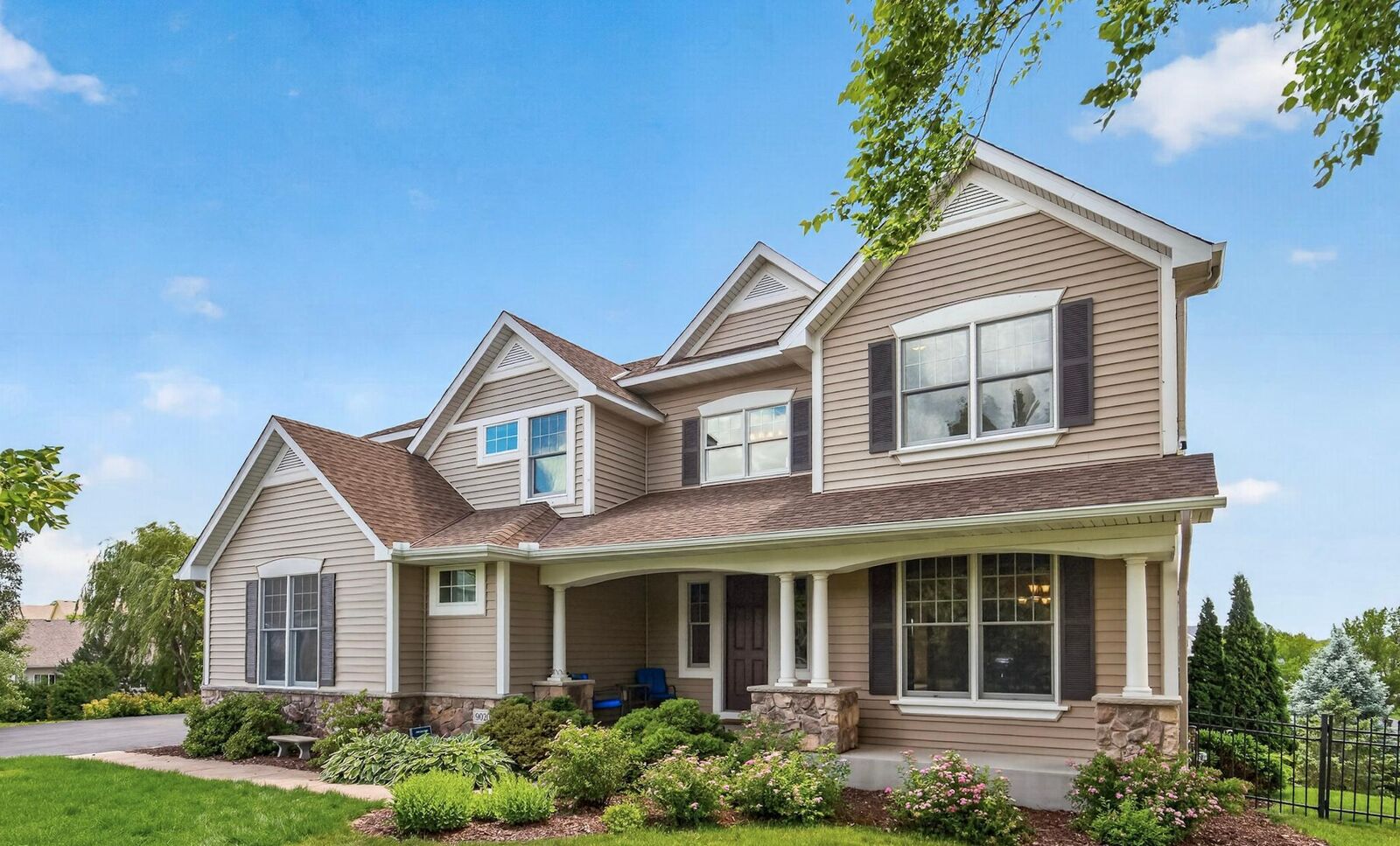 Property Photo:  9020 Warren Court  MN 55386 