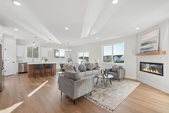 Property Photo:  1727 Spruce Street  MN 55024 