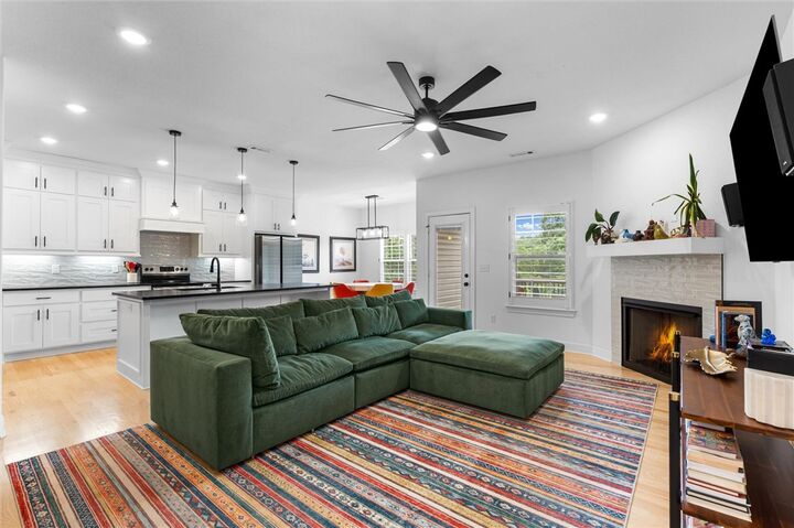 Property Photo:  3 Manton Lane  AR 72714 