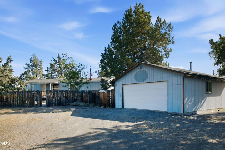 Property Photo:  20822 89th Street  OR 97703 
