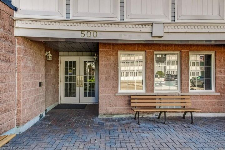Property Photo:  500 Silverbirch Boulevard 203  ON L0R 1W0 