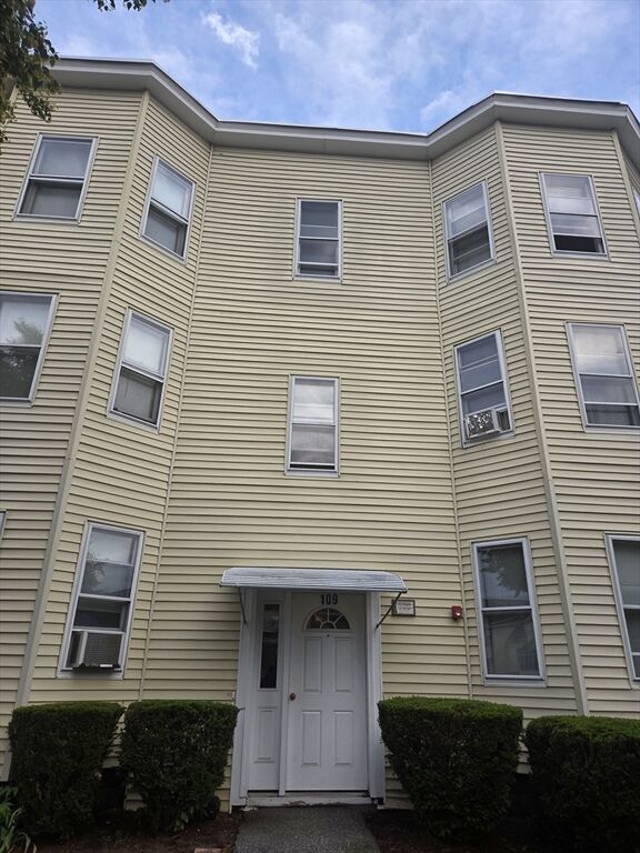 Property Photo:  109 Grover St  MA 01104 