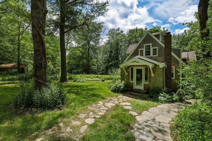 Property Photo:  7 Sundown  MA 01096 
