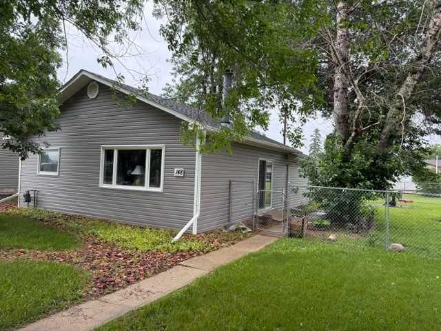 148 4 Street — photo 1