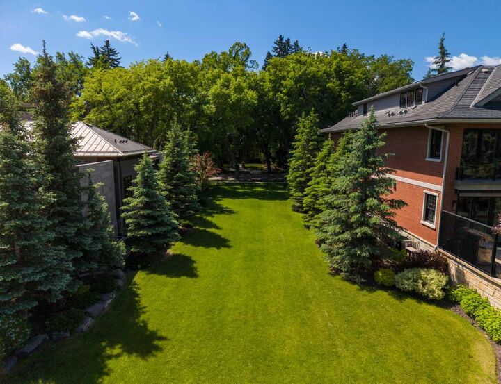 Property Photo: 718 Riverdale Avenue SW AB T2S 0Y3
