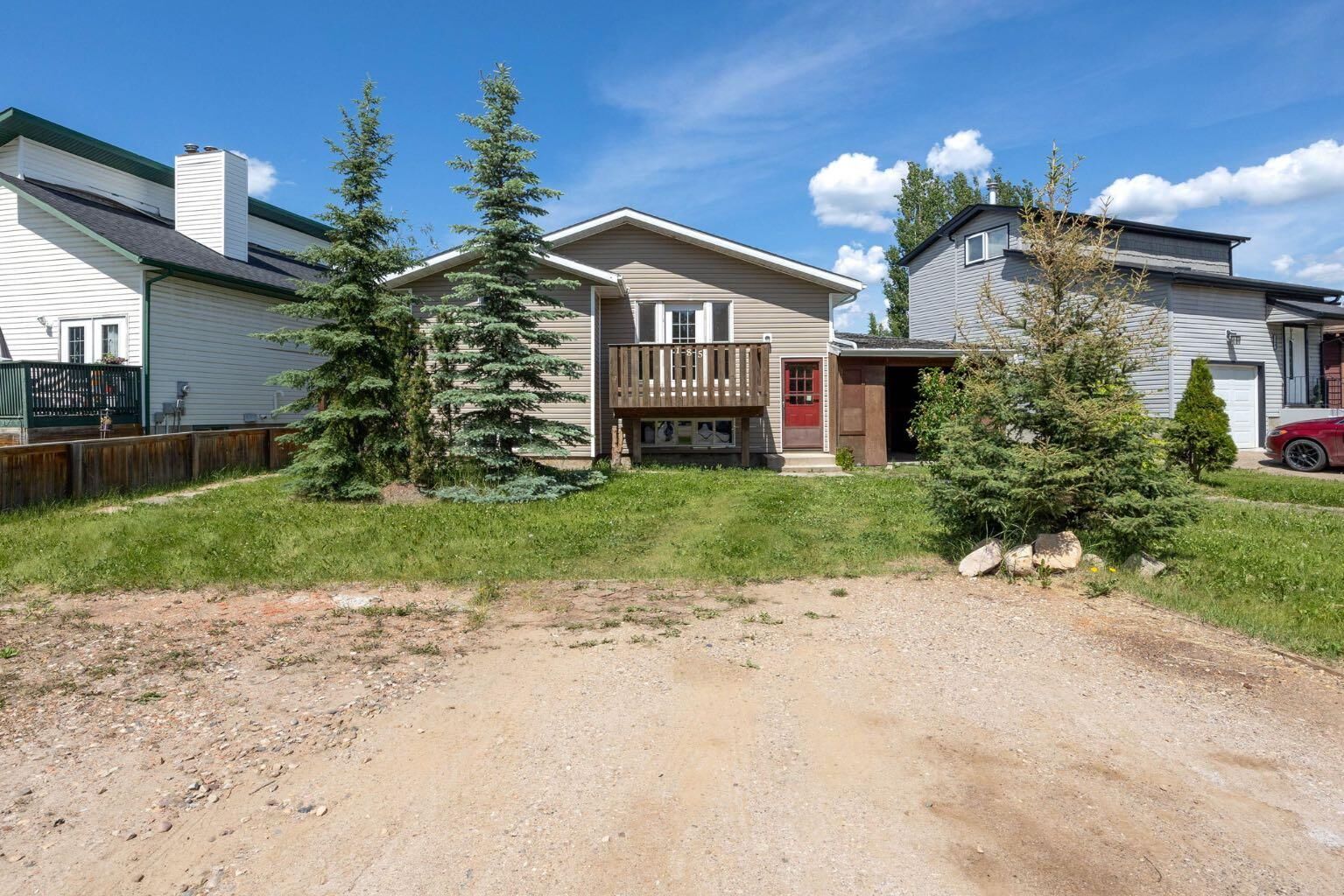 Property Photo:  185 Eymundson Road  AB T9H 4A4 