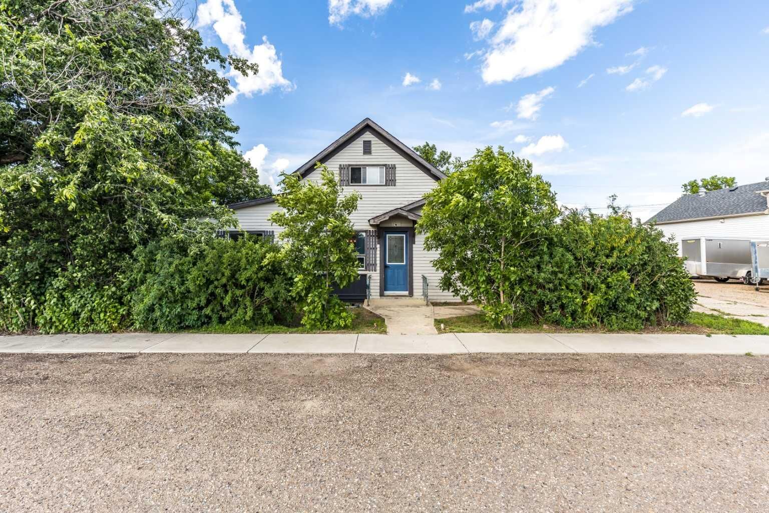 Property Photo: 80 Pacific Avenue AB T0J 1V0