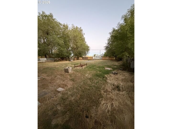 Property Photo:  311 W Darland St  WA 98620 