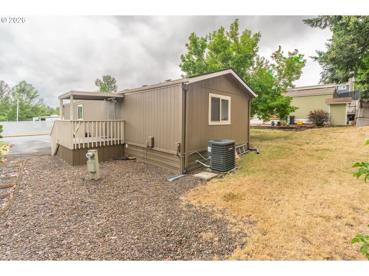 Property Photo:  16310 SE 84th Ave  OR 97267 
