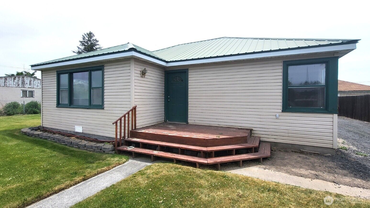 Property Photo: 536 Spokane Street WA 98860