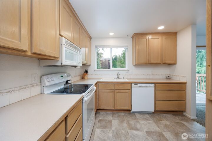 Property Photo:  13318  47th Avenue SE  WA 98012 