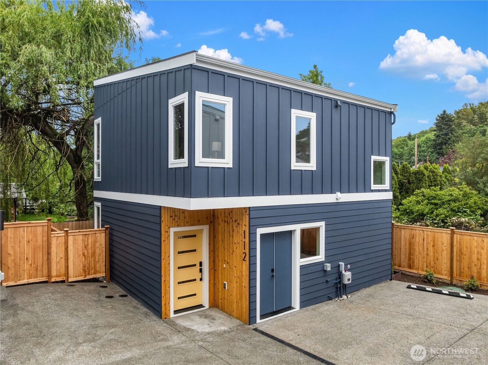 Property Photo:  112  29th Avenue E  WA 98112 