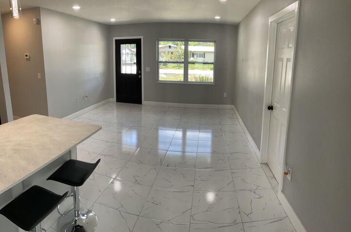 Property Photo:  300 SE 15th Avenue  FL 34974 