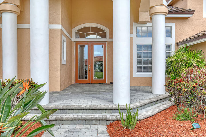 Property Photo: 559 SW Squire Johns Lane FL 34990