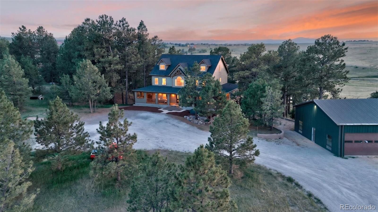 Property Photo:  1516 Bluebird Trail  CO 80107 