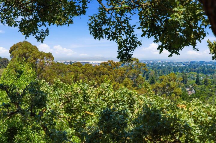 Property Photo:  643 Vista Drive  CA 94062 