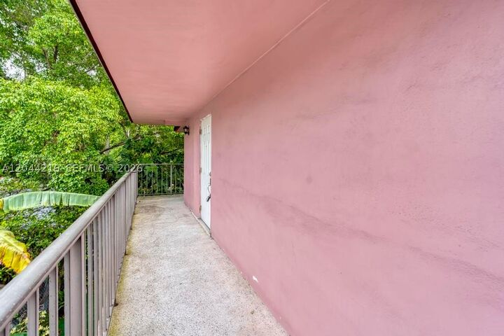 Property Photo:  519 NW 10th Ave 3  FL 33136 